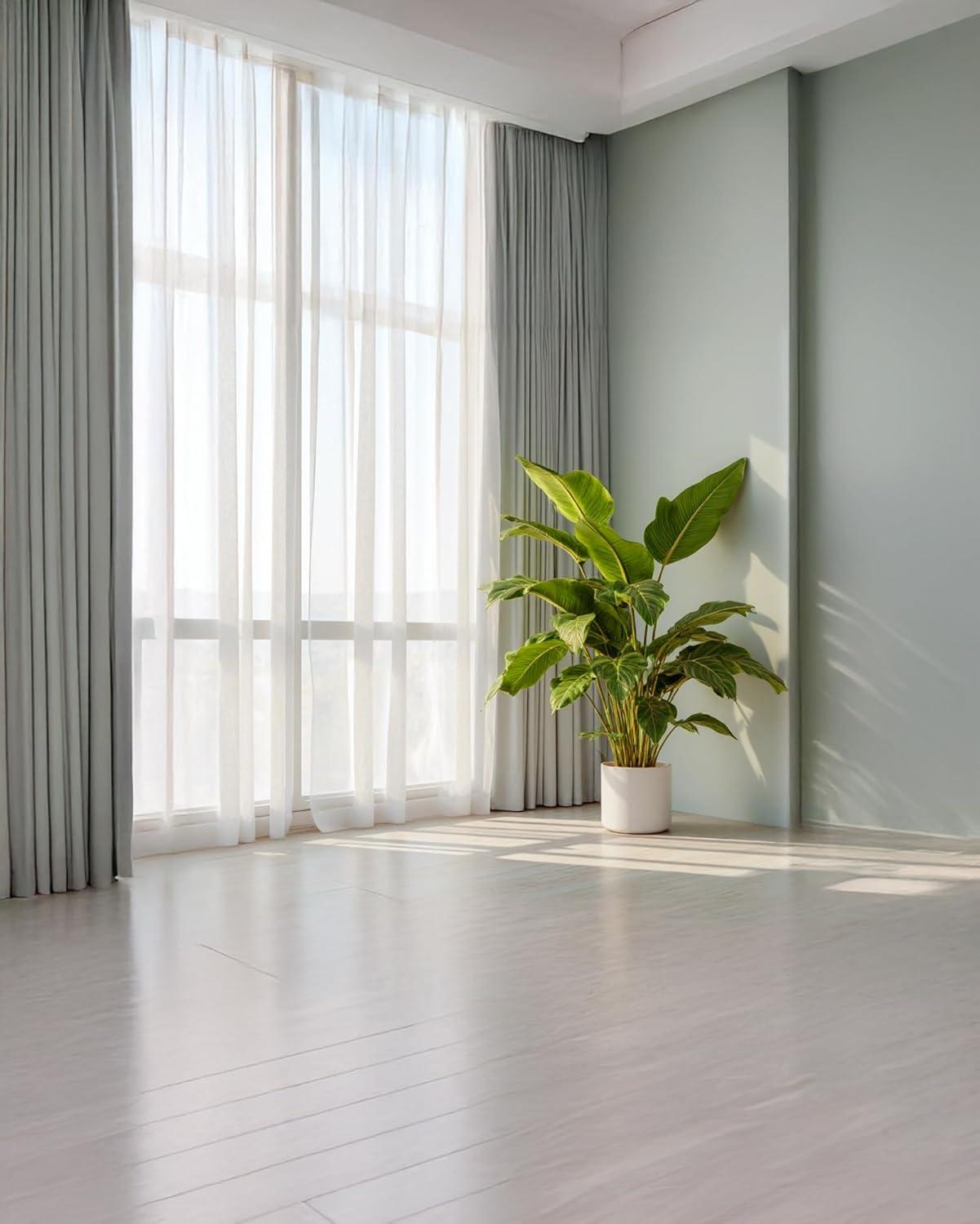 imageBAGSMART Gym Bag for Women Duffle Bag for Travel with Wet Pocket Lightweight Carry on Weekender Duffel Water ResistantClassic